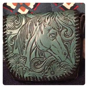 Montana west crossbody